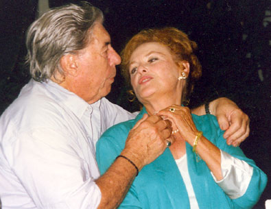 At the Memphis, TN, Film Festival in 1996, Michael Pate and Kathleen Crowley recreate a scene they did together for 1959’s “Curse of the Undead”. 