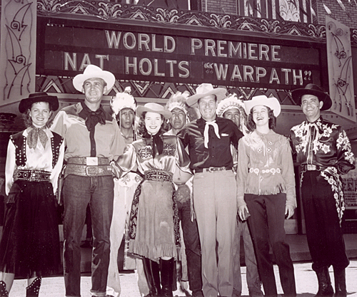 World premiere of “Warpath” (July 28, 1951). Forrest Tucker (second from left), 
Polly Bergen (center), Richard Arlen (next to her), and local dignitaries. 