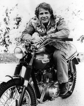 Ben Murphy of “Alias Smith and Jones” on his Triumph motorcycle in 1977. (Thanx to Terry Cutts.)